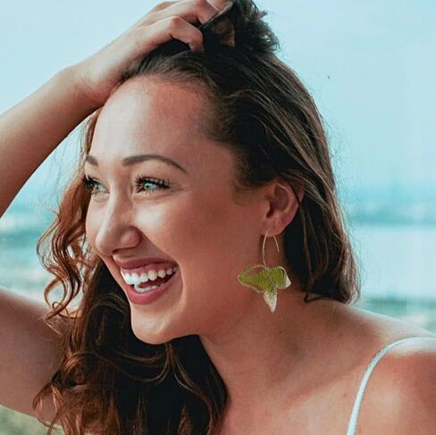 Natural Red Maple Leaf Earrings, Fall Fashion Jewelry, Bohemian Boho Style Large Butterfly Drop Dangle Pressed Flower Resin Earrings for Women Girls in Saudi Arabia