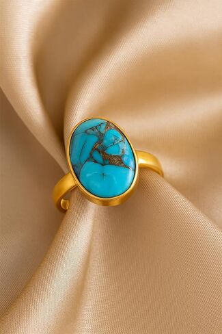 Rainbow Moonstone Ring for Women in 925 Silver with 18K Gold Plating – Oval Cut Natural Gemstone | Textured Minimalist Design | Daily, Party & Office Wear Jewelry Gift in Saudi Arabia