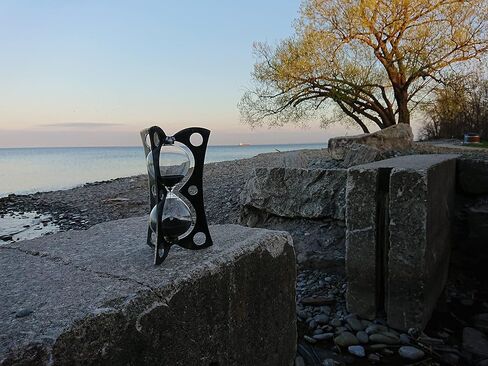 Industrial Metal Sand Timer - Unique Rustic Metal Hourglass Décor (15 or 30min) 30 Minutes in Kuwait