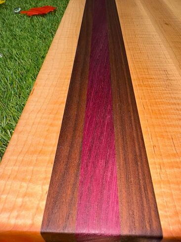 Premium edge-grain cutting board (Dark) in Saudi Arabia