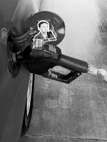 How Dare you sticker (5x5) For your gas tank/gas can/lawn mower/Die-Cut Stickers Decals/Truck/Car/Car/Van/Graphic/Snow Blower/Snow Mobile in Saudi Arabia