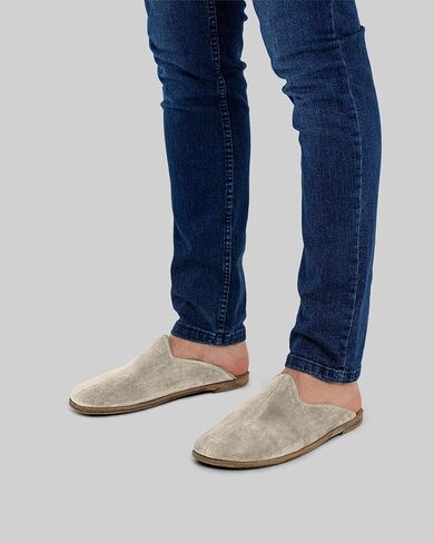 Golden Horn Cream Color Artisan Handcrafted Suede Genuine Leather Grounding Barefoot Shearling Slipper For Men Wide Toe Box Flexible Sole Lightweight Breathable Eco-Friendly Grounding Minimalist Shoes in Saudi Arabia