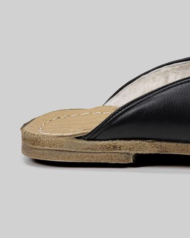 Golden Horn Black Color Artisan Handcrafted Genuine Leather Grounding Barefoot Shearling Slipper For Men Wide Toe Box Flexible Sole Lightweight Breathable Eco-Friendly Grounding Minimalist Shoes in Saudi Arabia