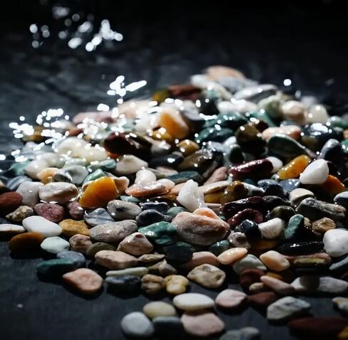100g Natural Unpolished River Stones Smooth Colorful Gravel for Aquarium Substrate and Landscape Decor Fish Tank Terrarium Ponds in Saudi Arabia