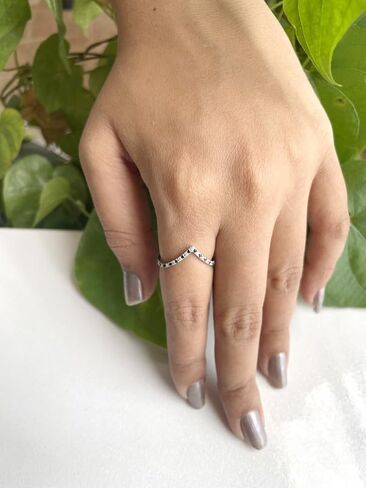 Alternate Black & White Diamond Matching Contour Chevron V Shape Ring For Women, 14k Gold Finish Black Diamond V Shape Anniversary Wedding Band in Saudi Arabia