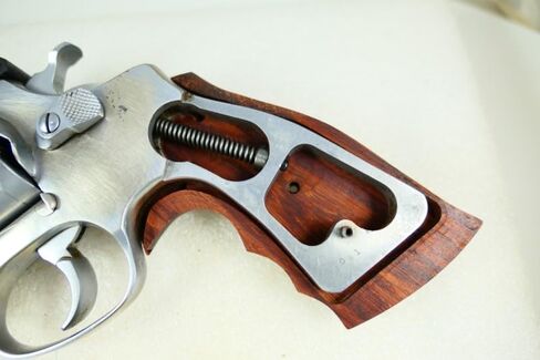 Handgun Grip for a Smith & Wesson (S&W) J frame with Square butt in Saudi Arabia