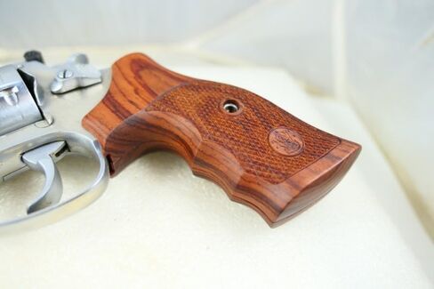 Handgun Grip for a Smith & Wesson (S&W) J frame with Square butt in Saudi Arabia