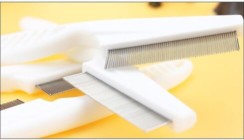 Pet flea comb (suitable for cats and dogs), a fine-toothed combing tool - removes fleas, flea eggs and hair knots, suitable for all breeds and hair (Small blue) in Saudi Arabia