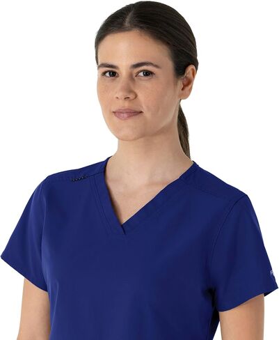 قميص Carhartt Women's Cross-Flex Women's Media Scrub Top in Saudi Arabia