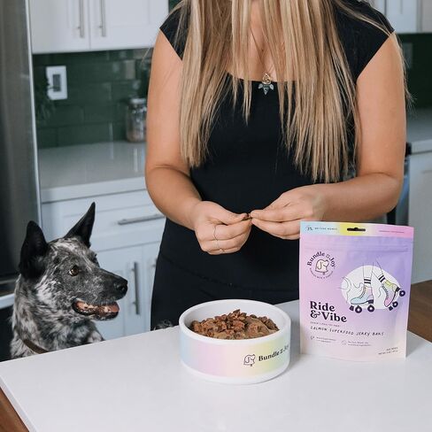 حزمة x Joy Ride & Vibe Salmon Jerky للكلاب - كيس 16 أونصة، أطعمة طبيعية فائقة الجودة - حلوى السلمون الخالية من الذرة والدواجن وفول الصويا والحبوب المصنوعة في الولايات المتحدة الأمريكية فقط in Kuwait