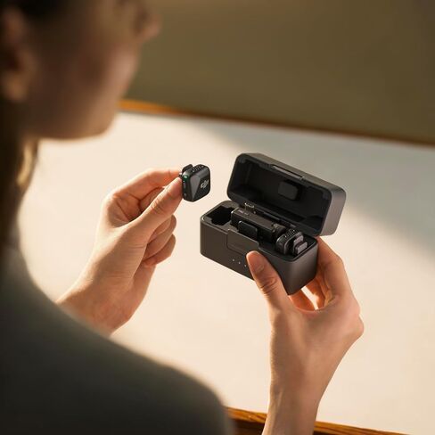 DJI Mic 2 (2 TX + 1 RX + حقيبة شحن) ميكروفون لاسلكي الكل في واحد مع بطاقة ذاكرة microSDXC سعة 128 جيجابايت من Lexar، وحافظة صلبة Deco Gear 7 بوصات وحزمة حماية معززة لمدة عامين CPS in Saudi Arabia