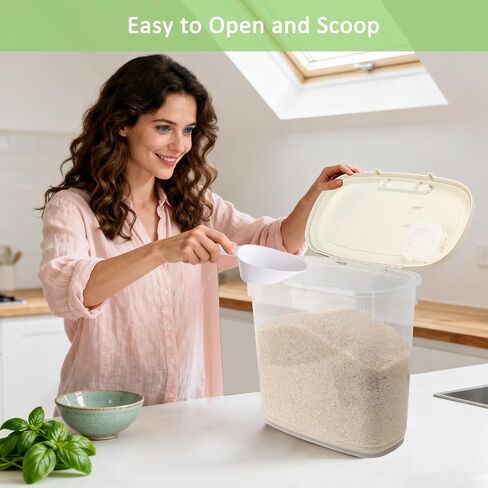 حاوية تخزين طعام الكلاب سعة 8 رطل مع مغرفة من WBKTOOL - حاوية طعام القطط محكمة الغلق - حاوية طعام الحيوانات الأليفة بقفل بإبزيم للكلاب والقطط والطيور - حاوية طعام الكلاب الجافة والحافظة الطازجة - أزرق ملكي in Kuwait