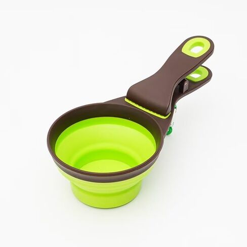1pcs Green Dog Food Scoop & Bag Sealer Clip 2in1 - Collapsible Silicon, Dual-Purpose Measuring Spoon and Closure Clip for Dog Food Packaging, 118ml Capacity Green in Saudi Arabia