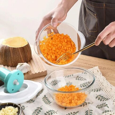 Manual Vegetable Cutter Chopper, Food Processor 1.5L Bowl Effortless Meat Mincer Fruits and Herbs Chopper Garlic Onion Hand Press Manual Food Chopper (Mint Green) in Kuwait