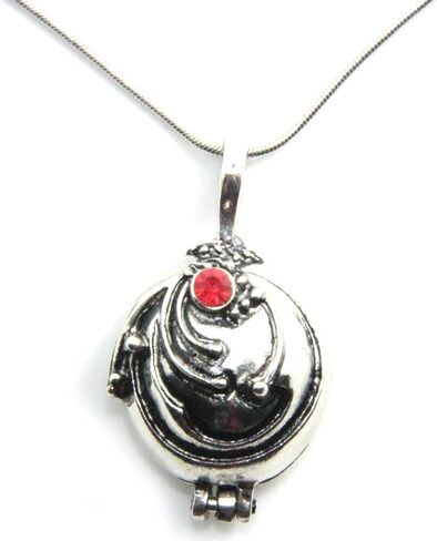 قلادة إيلينا النسائية المطلية بالفضة ضد مصاصي الدماء in Kuwait