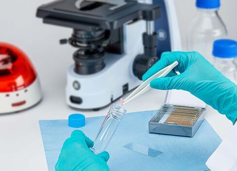 Globe Scientific 109217 أنبوب طرد مركزي عالمي ذو قاع مخروطي من البوليسترين مع غطاء لولبي، قائم بذاته، سعة 30 مل (علبة 500) in Saudi Arabia