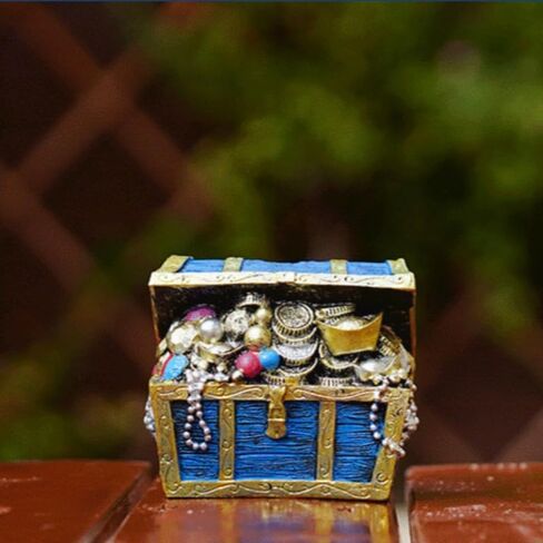 Aquarium Treasure Chest Ornament Resin Hollow Harmless Decorative Compact Treasure Chest Hideaway Blue for Fish Tank Landscape in Saudi Arabia