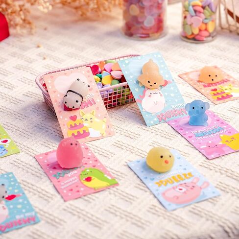 joyin 28 حزم بطاقات هدية عيد الحب مع هدية لطيف kawaii موتشي لعبة اسفنجي للضغط على تخفيف التوتر لعبة تململ موتشي لعب اسفنجي للأطفال، وجوائز تبادل الفصول الدراسية عيد الحب لعبة صالح الطرف in Saudi Arabia