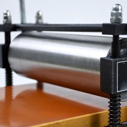 Printmaking Rubbing Machine, Manual Etching Printing Press with Metal Roller, Letterpress Gravure Rubbing Tool with Handle, Print Width 16CM, for Block Monotype Printing and Etching in Saudi Arabia