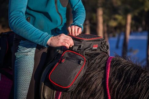 حقيبة سرج الحصان المدمجة ذات الجيب الإنجليزي من TrailMax مع غطاء زجاجة مياه لركوب الخيل، تعمل مع السروج الإنجليزية والقدرة على التحمل والأسترالية in Saudi Arabia