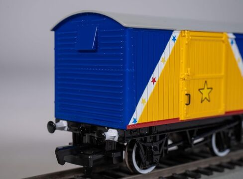 Bachmann Trains - Thomas & Friends™ 12 TON Van - FUNFAIR Blue - HO Scale in Saudi Arabia