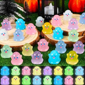 50 قطعة من تماثيل عيد الميلاد المصغرة 50 نمط من الحرف الراتنجية الصغيرة لإخفاء سانتا ثلج صغير وشجرة عيد الميلاد وتماثيل الرنة لجوارب عيد الميلاد وحشو حقيبة الهدايا الشتوية وديكور بيت الدمى in Kuwait