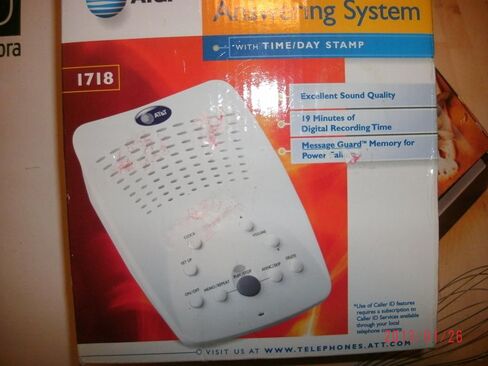 AT&T 1718 Digital Answering System (Wind Chill White) in Saudi Arabia