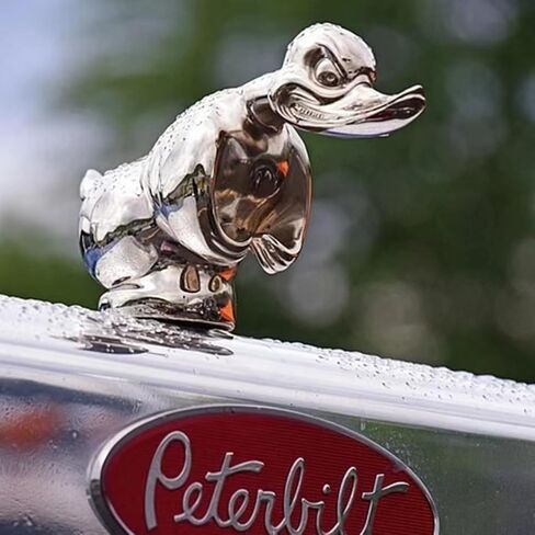 Chrome-Plated Angry Duck Hood Ornament – Shiny Convoy Duck Car Accessory for Trucks, Motorcycles & Cars – Cool Metal Duck Dashboard Decoration (Silver) in Saudi Arabia