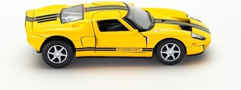 مجموعة من 4: سيارة فورد GT الرياضية مقاس 5 بوصات 2006 بمقياس 1:36 (أسود/أحمر/أبيض/أصفر) من كينسمارت in Saudi Arabia