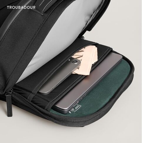 حقيبة ظهر للكمبيوتر المحمول Troubadour Apex 4.0-22L Premium - مريحة ومقاومة للماء - مصممة للعمل والسفر - أسود in Kuwait