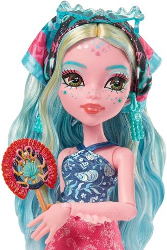 مجموعة دمية وإكسسوارات Monster High Skulltimate Secrets Lagoona Blue، الوجهة: واحة رائعة مع حقيبة وأكثر من 19 مفاجأة مثل الملابس in Kuwait