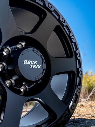 عجلة RockTrix RT112 مقاس 18 بوصة 8x165.1 8x6.5 متوافقة مع دودج رام 2500 (1994-2024)، 18x9 (-12 إزاحة، 4.5 مساحة خلفية)، فضي، تناسب أيضًا شيفروليه جي إم سي 2500 3500 in Kuwait