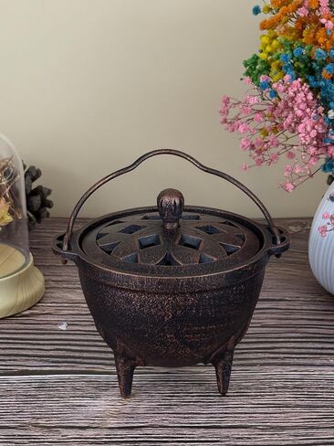 مرجل من الحديد الزهر مع غطاء مبخرة ساحرة مقاس 4.9 بوصة مثالية لحامل البخور وحامل المريمية وحامل حرق طقوس المذبح (أسود) in Kuwait