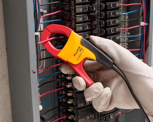 Fluke i400s 400 Amp AC Current Clamp with BNC Connector in Saudi Arabia