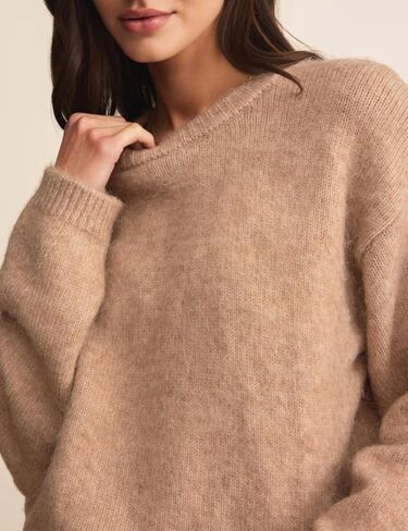 Womens Soft Fuzzy Knit Sweater Oversized Cozy Pullover Jumper Long Sleeve Casual Crewneck Sweater in Saudi Arabia
