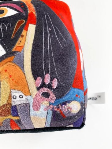 Pawtrait Purse Imagine Picasso in fashion—Pawcasso's Pawsh Purse Collection turns plush toys into wearable art for pets. Vibrant, stylish, and playful, these chic purses redefine pet fashion and fun! in Saudi Arabia