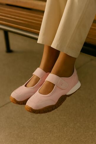 أحذية Project Cloud النسائية - أحذية Mary Jane خفيفة الوزن للنساء مع نعل داخلي من الإسفنج الذكي - أحذية مسطحة غير قابلة للانزلاق للنساء - أحذية رياضية نسائية عصرية 2025 (Donna، BLK، 7.5) in Kuwait