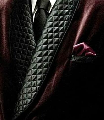 Men's Burgundy Velvet Jacket Men Double Breasted Smoking Jackets Dinner Party Wear Smoking Jacket Black Satin Quiltet Robe in Saudi Arabia