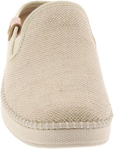 UGG Women's Delu Sneaker in Kuwait