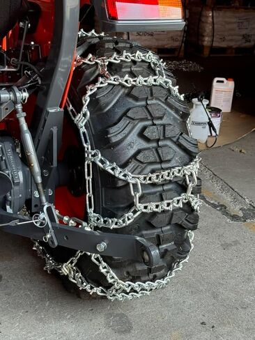 TireChain.com 13.6-28، 13.6 28 سلاسل إطارات Duo Grip Tractor V-BAR in Saudi Arabia