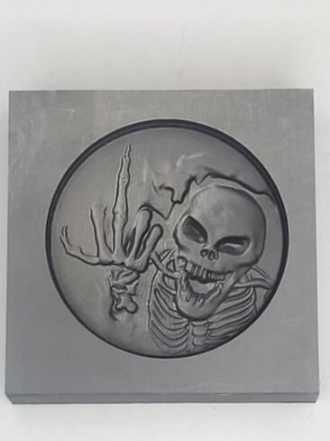 Middle Finger Skull 3D Graphite Mold in Saudi Arabia