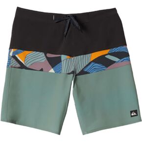 Quiksilver - Mens Surfsilk Panel 20 Boardshort, Color Nebulas Blue, Size: 33 in Saudi Arabia