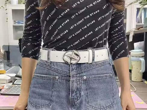 حزام Y2K للنساء والرجال حزام من الجلد الصناعي الأسود مع مشبك على شكل نجمة فضية، إكسسوار أزياء Punk Goth Grunge Emo قابل للتعديل للجينز والتنانير وملابس العقد الأول من القرن الحادي والعشرين in Kuwait