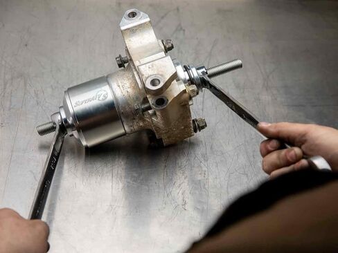 SuperATV Wheel Bearing Removal Tool for Polaris RZR/General/Ranger/Sportsman (See Fitment) | 40 or 44 mm Wheel Bearings | No Press | Lines Up Perfectly for Flawless Removal and Installation in Kuwait