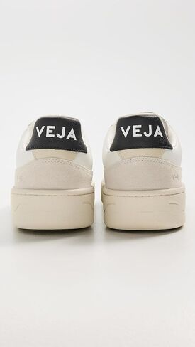 حذاء رياضي رجالي من VEJA V-90، أبيض/أسود، 11.5 in Kuwait