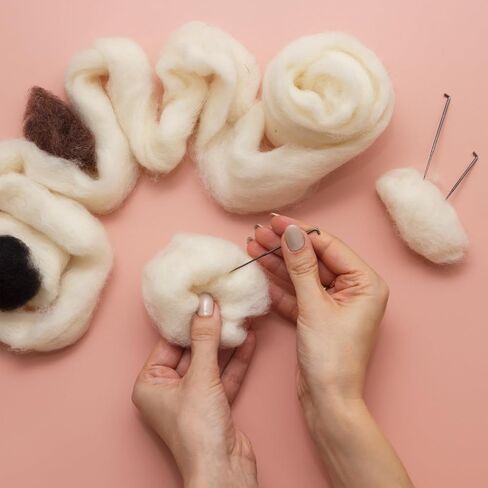 غزل الصوف المتجول من MECCANIXITY صوف ناعم التلبيد 50 جم/1.76 أونصة غزل مكتنز نقي لتلبيد الإبرة وبطانية الحياكة فن النسيج الدوار DIY Craft Pink in Kuwait