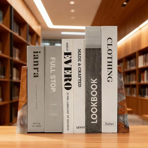 يتوهج في نهايات الظلام، نهايات خشبية للأرفف، نهايات كتاب مضيئة باللون الأزرق مع خشب العقدة والراتنج، غلاف وفواصل للكتب المزخرفة، أزرق، كبير، ديكور مكتبي فريد لمكتبة المكتب المنزلي in Saudi Arabia