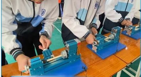 Mini Metal Lathe Machine, DIY Tool Benchtop Wood Lathe Woodworking for Sience Education Hobby Model Making, AC110V-240V50/60HZ in Kuwait