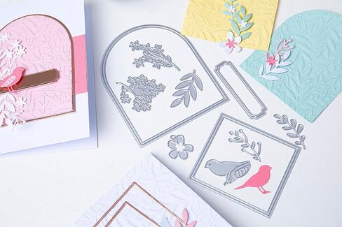 آلة Sizzix Big Shot مع مجموعة أدوات للمبتدئين، آلة قطع ونقش بالقالب مقاس 6 بوصات مع قوالب قطع ومجلد نقش وبطاقات in Saudi Arabia