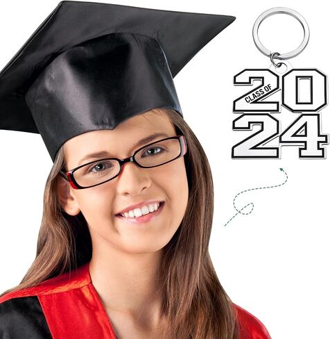 Cunno 2 قطعة فئة 2024 سلسلة المفاتيح هدية للخريجين هدايا التخرج لها هدايا التخرج العليا للكلية خريج المدرسة الثانوية ابن ابنة في سن المراهقة صبي فتاة in Saudi Arabia